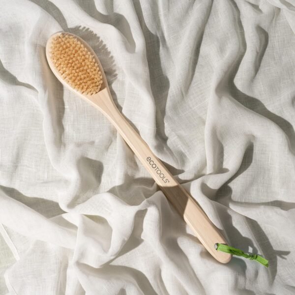 EcoTools Bath Bristle Brush, Bath Brush with Long Handle, Cleanse Back & Hard-to-Reach Areas, Eco Friendly Shower Brush for Exfoliating, Cruelty Free Nylon Bristles, Vegan, 1 Count - Image 7